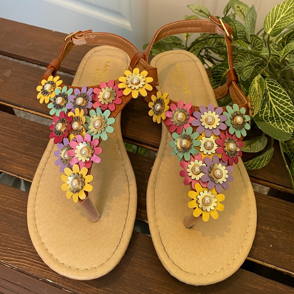 Flowery Leather Ankle Strapped Leather Sandals